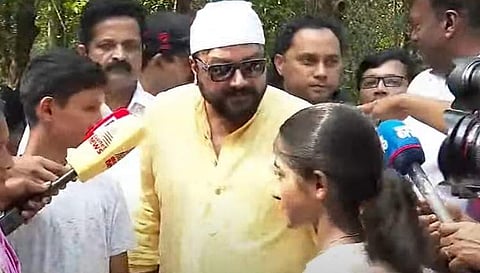 കുട്ടിക്കര്ഷകരുടെ വീട്ടിലെത്തിയ നടന് ജയറാം