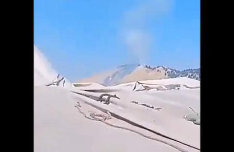 യാത്രാ വിമാനം തകർന്നു വീണു/ എക്സ്