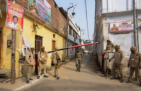 അയോധ്യയിൽ സുരക്ഷ വർധിപ്പിച്ചപ്പോൾ, പിടിഐ