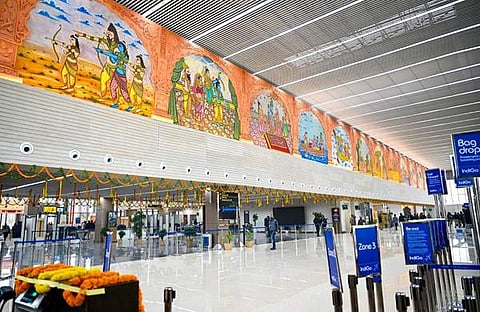 വിമാനത്തിന്റെ എഞ്ചിന് ഓഫാക്കി പത്തുമിനിറ്റിനകം യാത്രക്കാരുടെ ആദ്യത്തെ ബാഗ് ലഗേജ് ബെല്റ്റിലെത്തിക്കണം