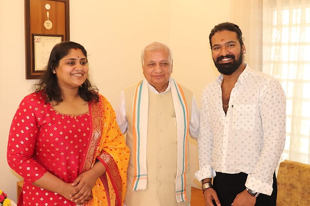 ഗവര്ണര് സുരേഷ് ഗോപിയുടെ വീട്ടിലെത്തിയപ്പോള്
