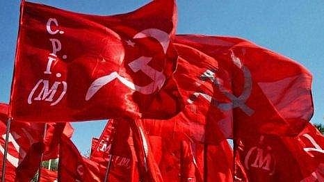 ആയുധപരിശീലനമെന്ന് ആരോപണം; ബിജെപി യോ​ഗം നടന്ന വീട് വളഞ്ഞ് സിപിഎം പ്രവർത്തകർ