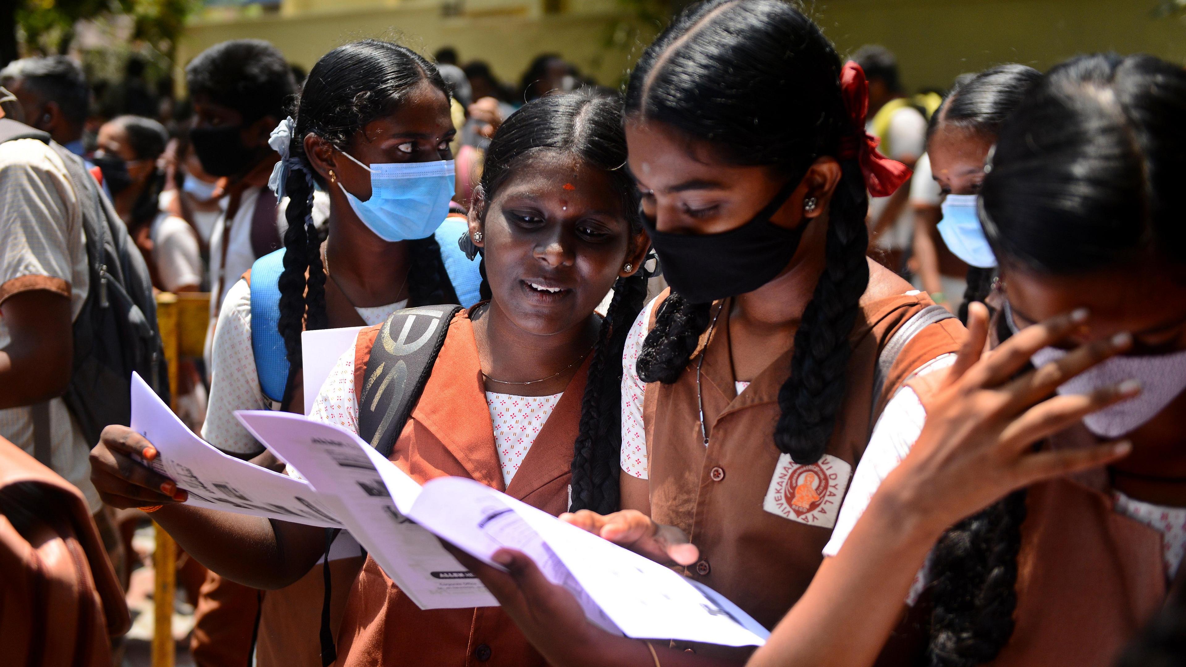 പത്താം ക്ലാസില്‍ മൂന്ന് ഭാഷകള്‍ പഠിക്കണം, പത്തു വിഷയങ്ങളില്‍ ജയിക്കണം; സിബിഎസ്ഇ പന്ത്രണ്ടാം ക്ലാസിലും കാതലായ മാറ്റം