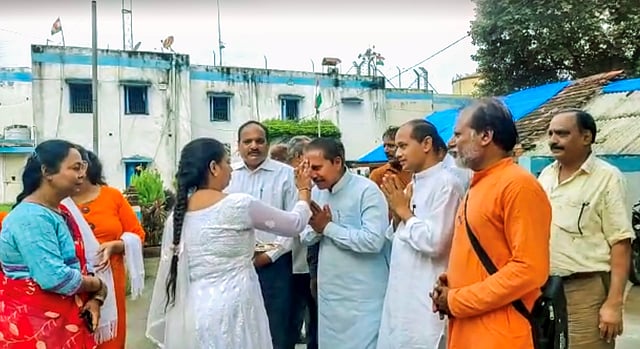 ബില്ക്കീസ് ബാനോ കേസിലെ പ്രതികള്ക്ക് നല്കിയ സ്വീകരണം