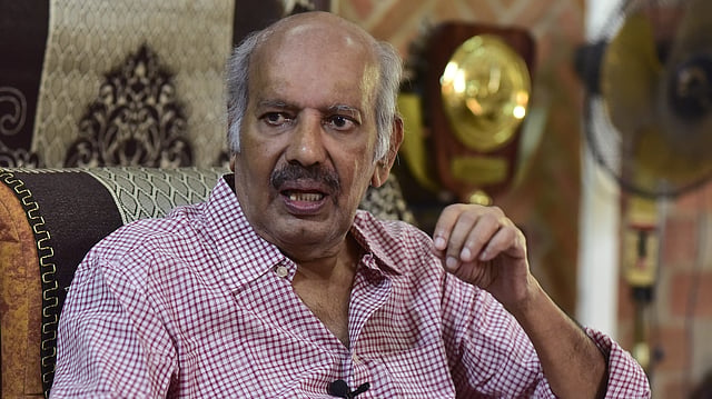 'എംടിയുടെ പ്രസംഗം വലിയ ബോംബ്, അദ്ദേഹം ഉദ്ദേശിച്ചത് കേന്ദ്രത്തേയും കേരളത്തേയും': സേതു