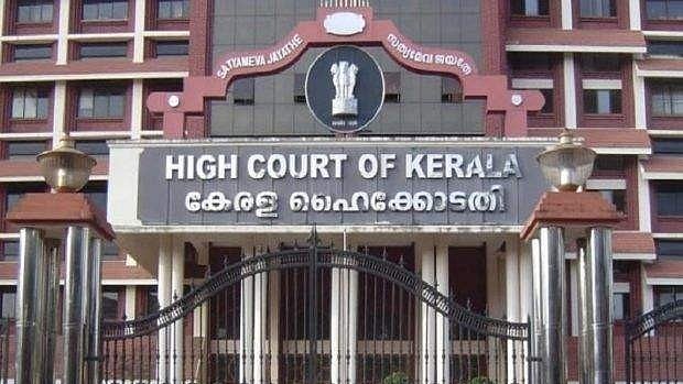 പൊലീസുകാരുടെ മോശം പെരുമാറ്റം: മാനസിക പിരിമുറുക്കം മൂലമെന്ന് ഡിജിപി;  ലൈസന്‍സ് അല്ലെന്ന് ഹൈക്കോടതി