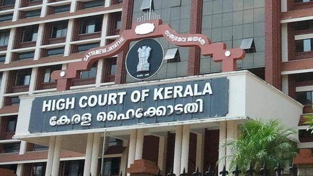 തിരുവനന്തപുരം പൊലീസ് ക്വാര്ട്ടേഴ്സിലെ 13 കാരിയുടെ മരണം; പെണ്കുട്ടി തുടര്ച്ചയായി പീഡനത്തിനിരയായി, സിബിഐ അന്വേഷിക്കും