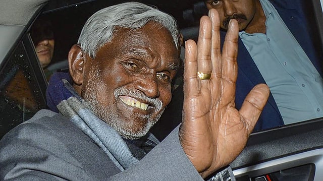 അനിശ്ചിതത്വം നീങ്ങി; ഝാര്ഖണ്ഡില് ചംപായ് സോറന്റെ സത്യപ്രതിജ്ഞ ഇന്ന്