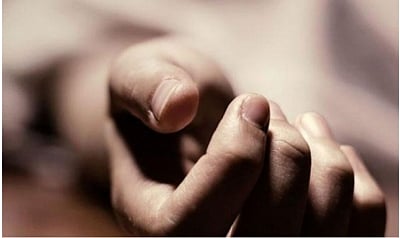 കരാട്ടെ പരീശിലകന് നിരന്തരം ലൈംഗികമായി പീഡിപ്പിച്ചു; പോക്സോ കേസ് നല്കാനിരിക്കെ ചാലിയാറില് മൃതദേഹം; പെണ്കുട്ടിയുടെ മരണത്തില് ദുരൂഹത