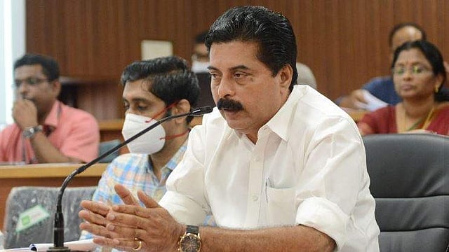 ഇടുക്കിയിലെ പട്ടയ ഭൂമിയിലെ നിർമാണ നിരോധനം നീക്കി