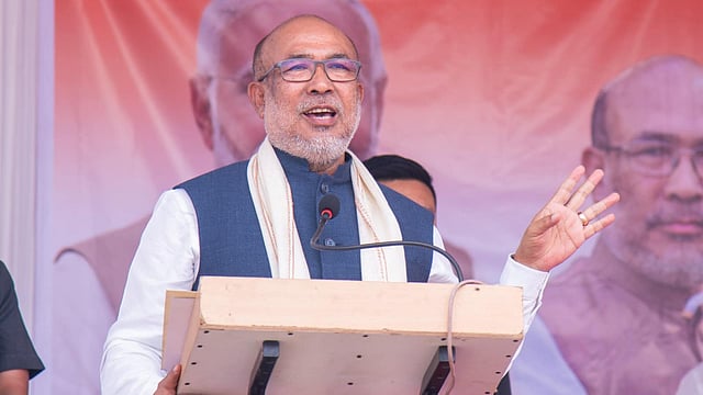 ഈസ്റ്റർ ദിനത്തിലെ അവധി പിൻവലിച്ച് മണിപ്പൂർ, വിവാദമായതിനു പിന്നാലെ ഉത്തരവ് തിരുത്തി