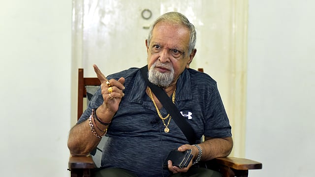 'മഞ്ഞലയില്‍ മുങ്ങിത്തോര്‍ത്തി..'; മലയാളത്തിന്റെ ഭാ​വ​ഗായകന് ഇന്ന് 80-ാം പിറന്നാൾ