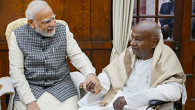ജെഡിഎസ് മൂന്ന് സീറ്റുകളില് മത്സരിക്കും; കര്ണാടക ബിജെപി സഖ്യത്തില് ധാരണ