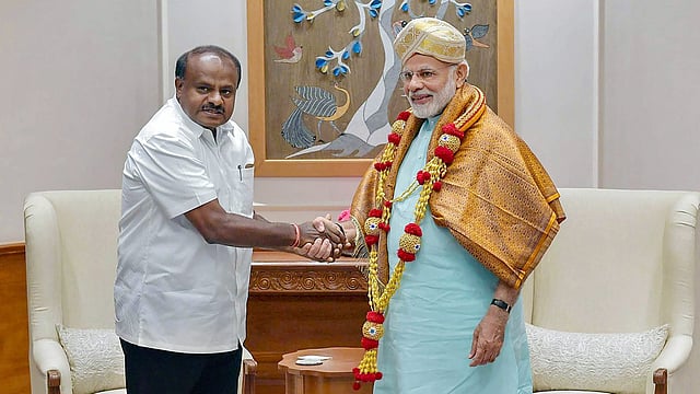 തര്ക്കം രൂക്ഷം; മഹാരാഷ്ട്രയിലും കര്ണാടകയിലും എന്ഡിഎ സീറ്റു ചര്ച്ചകള് പ്രതിസന്ധിയില്