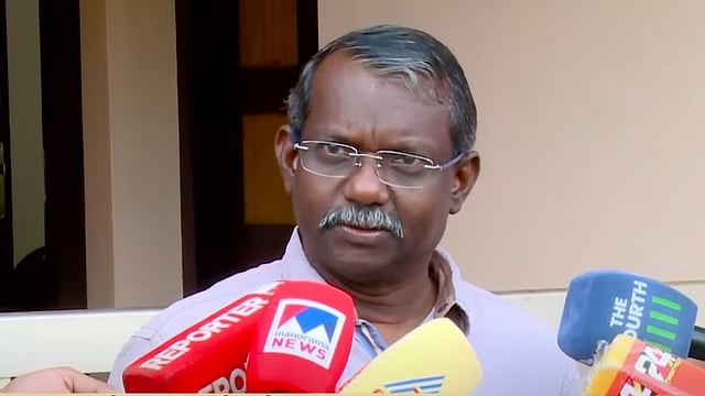 ഡീനിന്റെ പണി സെക്യൂരിറ്റി സര്വീസല്ല; സിദ്ധാര്ത്ഥന്റെ ജീവന് രക്ഷിക്കാന് ശ്രമിച്ചു: ഡീന് എംകെ നാരായണന്