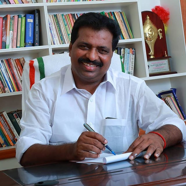 കൊടിക്കുന്നില് സുരേഷ്