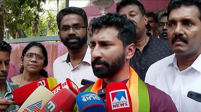 'പിജെ കുര്യന്റെ കേസ് ഒത്തുതീര്പ്പാക്കിയത് നന്ദകുമാര്, കാണാന് വന്നത് നടക്കാത്ത ആവശ്യങ്ങളുമായി'
