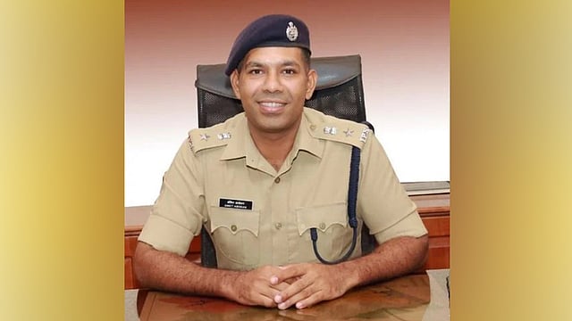 തൃശൂര് സിറ്റി പൊലീസ് കമ്മീഷണര് അങ്കിത് അശോകിനെ സ്ഥലം മാറ്റും, റിപ്പോര്ട്ട് തേടി ആഭ്യന്തര വകുപ്പ്