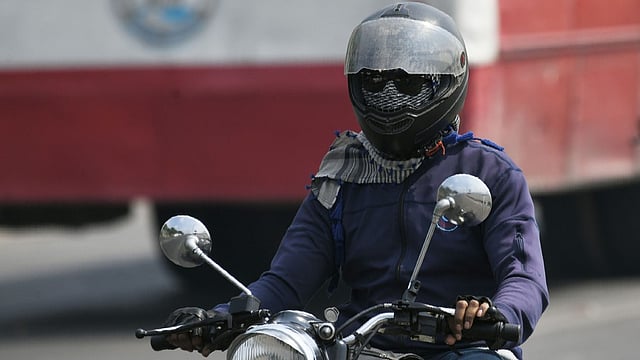 പാലക്കാടിന് പുറമേ മൂന്ന് ജില്ലകളില്‍ കൂടി ഉഷ്ണതരംഗ മുന്നറിയിപ്പ്;  ആലപ്പുഴയില്‍ രാത്രിതാപനില ഉയരും