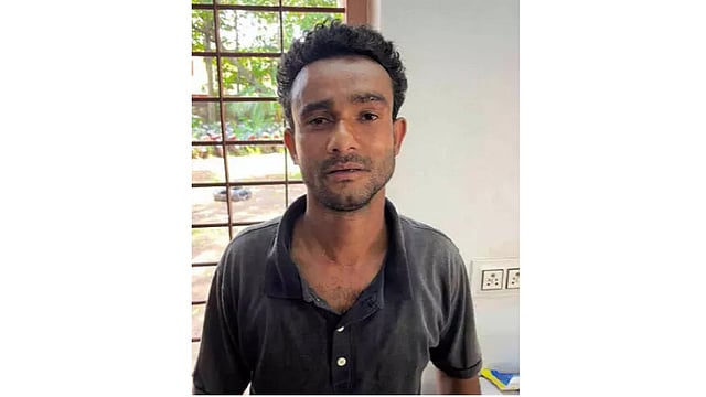 വീട്ടിൽ കളിച്ചുകൊണ്ടിരുന്ന രണ്ടര വയസ്സുകാരിയെ തട്ടിക്കൊണ്ടുപോകാൻ ശ്രമം; അന്തർസംസ്ഥാന തൊഴിലാളി അറസ്റ്റിൽ