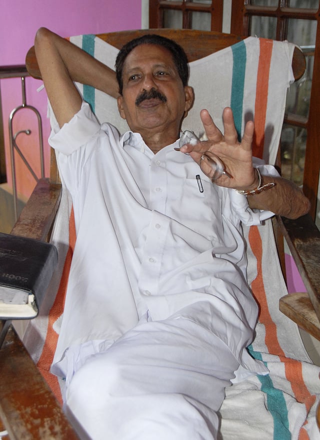 ലോനപ്പന് നമ്പാടന്