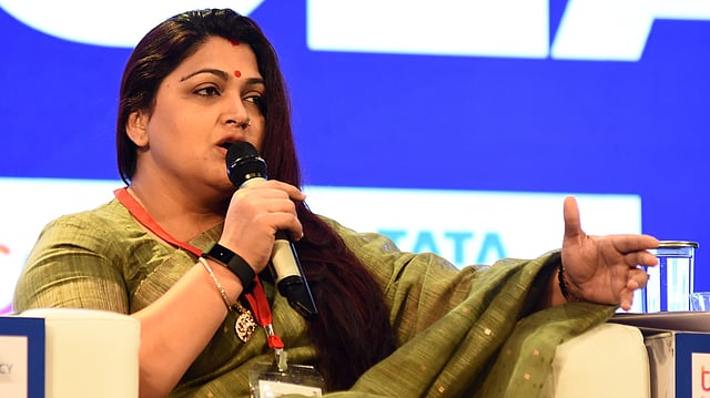 'വേഗം സുഖം പ്രാപിക്കട്ടെ'; ബിജെപി
തെരഞ്ഞെടുപ്പ് പ്രചാരണത്തില്‍ നിന്ന് ഖുശ്ബു പിന്‍മാറി