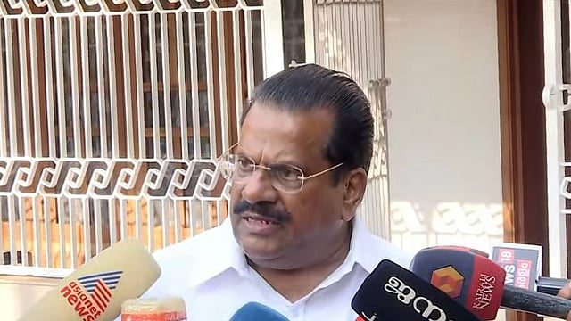 'ഒരാളെ കാണുമ്പോള് മാറി പോകുന്നതാണോ എന്റെ രാഷ്ട്രീയം'; ശോഭ സുരേന്ദ്രനെ നേരിട്ട് പരിചയമില്ലെന്ന് ഇ പി ജയരാജന്