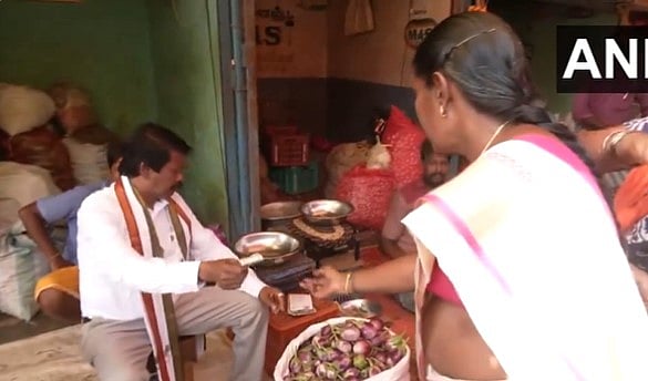 പച്ചക്കറികളും പൂക്കളും വിറ്റ് സ്ഥാനാര്ഥി; പദ്മശ്രീ ജേതാവിന്റെ വേറിട്ട തെരഞ്ഞെടുപ്പ് പ്രചാരണം; വീഡിയോ