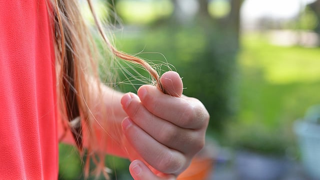 14 year old kills 7 year old sister