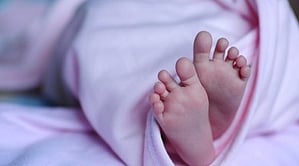 ആണ്‍കുഞ്ഞ് ജനിച്ചില്ല, പകരം ഇരട്ട പെണ്‍കുട്ടികള്‍; മൂന്ന് ദിവസം പ്രായമുള്ള കുഞ്ഞുങ്ങളെ കൊന്ന് കുഴിച്ചു മൂടിയത് പിതാവ് 
