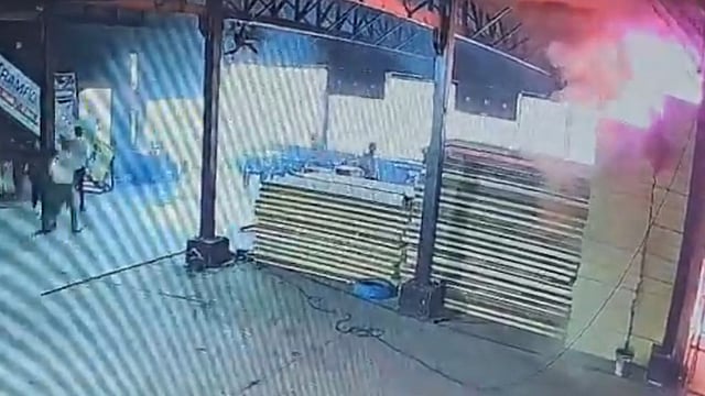 ഗെയിമിങ് സെന്റര്‍ ദുരന്തം: തീ ഉയര്‍ന്നത് വെല്‍ഡ് ചെയ്യുന്നതിനിടെ?, തീപ്പൊരി പ്ലാസ്റ്റിക്കില്‍ വീണ് ആളിപ്പടര്‍ന്നു, ദൃശ്യങ്ങള്‍ പുറത്ത് 
