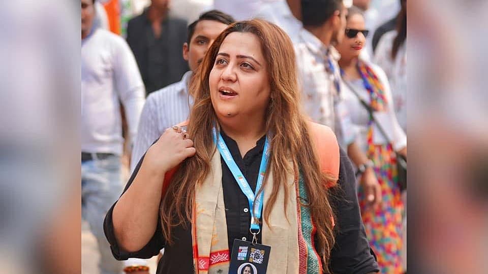 'അതെ, ഞാനൊരു പെണ്‍കുട്ടിയാണ്'; ഛത്തീസ്ഗഡിലെ കോണ്‍ഗ്രസ് നേതാവ് രാധിക ഖേര രാജിവെച്ചു