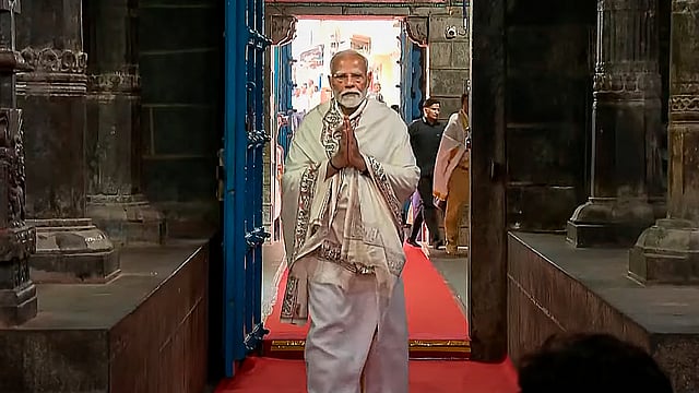 Modi begins meditation