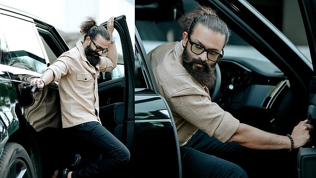 സ്റ്റൈലിഷ് ലുക്കിൽ ജയസൂര്യ; 'കത്തനാർ' എപ്പോൾ വരുമെന്ന് തിരക്കി സോഷ്യൽ മീഡിയ