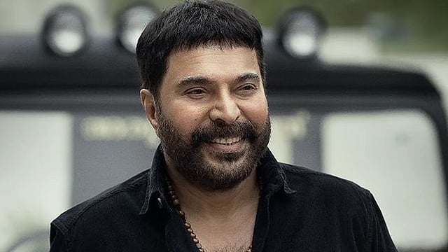 ‌‌'42 കൊല്ലമായി വിട്ടിട്ടില്ല, ഇനി വിടത്തില്ല!'; ഇവരുടെ ധൈര്യത്തിലാ നമ്മൾ ഇറങ്ങിയിരിക്കുന്നതെന്ന് മമ്മൂക്ക