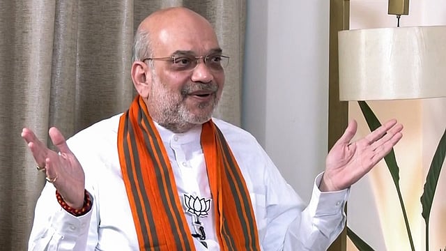 ഛര്ദ്ദിയും ശാരീരിക അവശതയും, കേന്ദ്രമന്ത്രി അമിത് ഷായ്ക്ക് ദേഹാസ്വാസ്ഥ്യം, ഭക്ഷ്യവിഷബാധയെന്ന് സംശയം