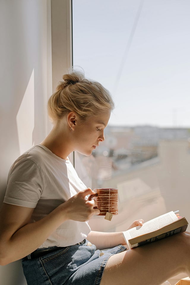 DRINKING TEA