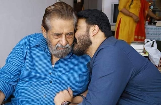അഭിനയ ചക്രവർത്തി മധുവിനൊപ്പം മോഹൻലാൽ
