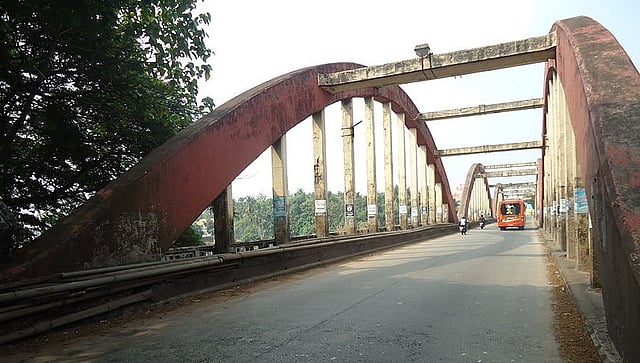 ആലുവ മംഗലപ്പുഴ പാലം ബലപ്പെടുത്തല്‍; ദേശീയപാതയില്‍ വെള്ളിയാഴ്ച മുതല്‍ ഗതാഗത നിയന്ത്രണം 