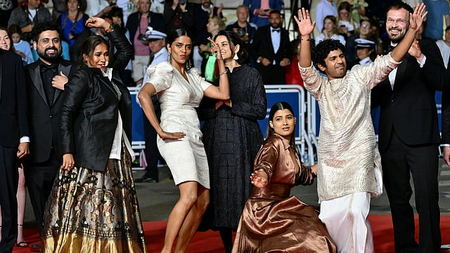 ഡാൻസ് കളിച്ച് റെഡ് കാർപ്പെറ്റിൽ, സിനിമ കണ്ട് എട്ട് മിനിറ്റ് നിലയ്ക്കാത്ത കയ്യടി: അഭിമാനമായി കനി കുസൃതിയും ദിവ്യ പ്രഭയും കാനിൽ