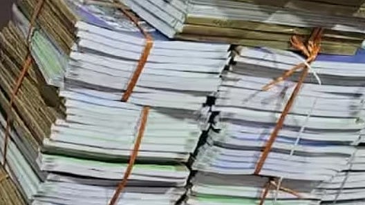 എൻസിഇആർടി പാഠ പുസ്തകം  വ്യാജമായി അച്ചടിച്ചു; കൊച്ചിയിൽ 2 സ്വകാര്യ സ്ഥാപനങ്ങൾക്കെതിരെ കേസ്