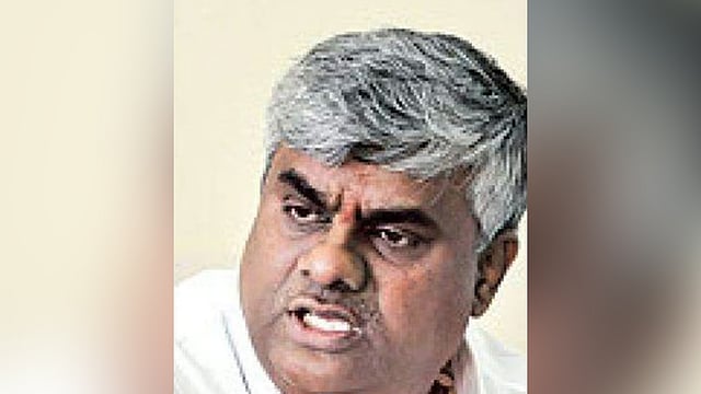 ലൈംഗിക അതിക്രമ കേസ്: എച്ച് ഡി രേവണ്ണയെ‌ക്കെതിരെ ലുക്ക്ഔട്ട് നോട്ടീസ്