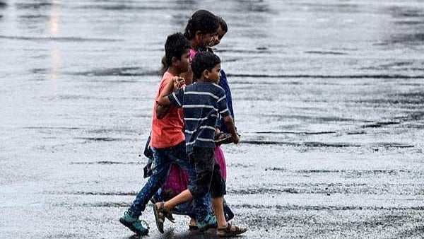 മുന്നറിയിപ്പില്‍ മാറ്റം, ഇന്ന് ആറു ജില്ലകളില്‍ ശക്തമായ മഴ; യെല്ലോ അലര്‍ട്ട് 