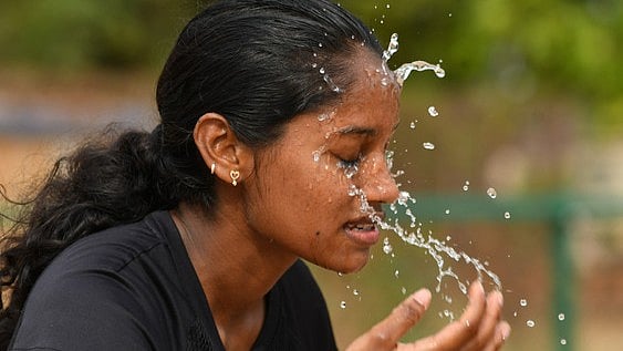 തെരഞ്ഞെടുപ്പ് ചൂടിൽ പുറത്തെ ചൂട് അവഗണിക്കരുത്; ആരോഗ്യം മുഖ്യം ബിഗിലേ