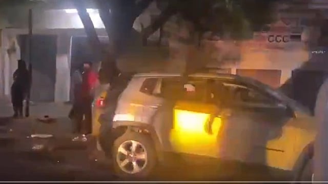അമേഠിയില് കോണ്ഗ്രസ് ഓഫീസിനുനേരെ ആക്രമണം; വാഹനങ്ങള് തകര്ത്തു