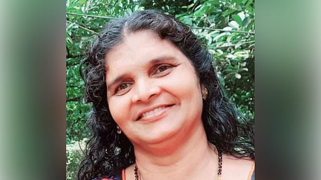 വീട്ടമ്മയെ പുഴയില്‍ മരിച്ച നിലയില്‍ കണ്ടെത്തി