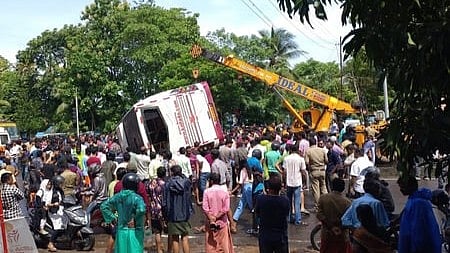 തേഞ്ഞ് തീര്‍ന്ന ടയറുമായി 'മരണപ്പാച്ചില്‍'; കൊച്ചിയില്‍ യുവാവിന്റെ മരണത്തിന് ഇടയാക്കിയത് ബസിന്റെ അമിത വേഗം, നനഞ്ഞ റോഡില്‍ ബ്രേക്ക് ലഭിച്ചില്ല
