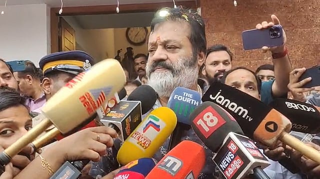 'പിണറായിയുടെ നാവ്, അദ്ദേഹത്തിന്റെ ചിന്ത; അവരെല്ലാം ഒരു പാര്ട്ടിയല്ലേ'