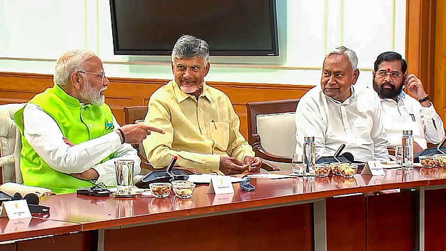 എൻഡിഎ ഒറ്റക്കെട്ട്, മോദിയെ നേതാവായി തെരഞ്ഞെടുത്തു; പിന്തുണച്ച് നായിഡുവും നിതീഷും