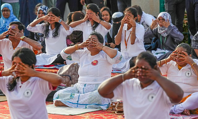സംസ്ഥാനത്ത് ഈ വര്‍ഷം
10,000 യോഗ ക്ലബ്ബുകള്‍ സ്ഥാപിക്കും: വീണാ ജോര്‍ജ്